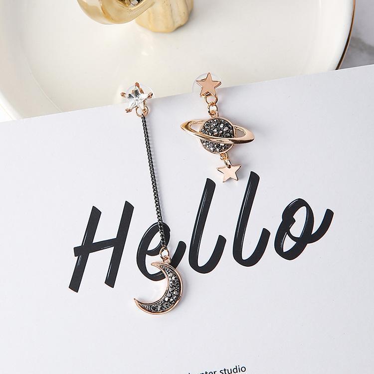 Pendientes Asimétricos de Cuerpo Celestial - Science Factory ES