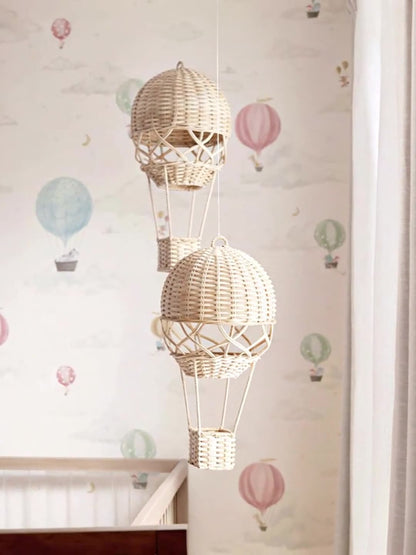 AeroCharm™ Globo Aerostático de Ratán Tejido – Decoración de Pared Nórdica para Habitación Infantil
