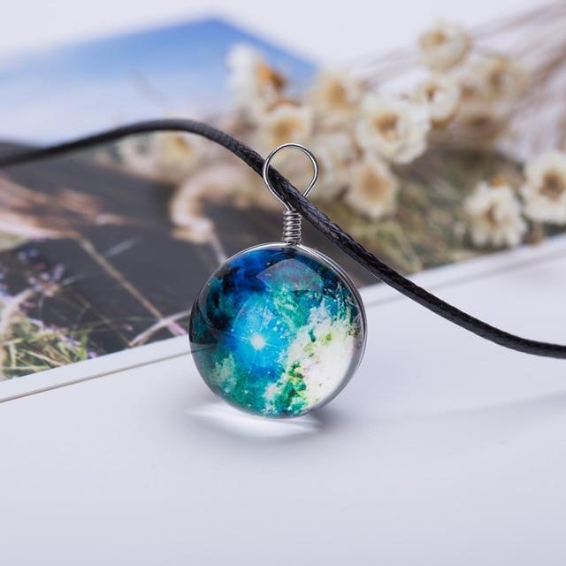 Collar de Cuero del Universo - Science Factory ES